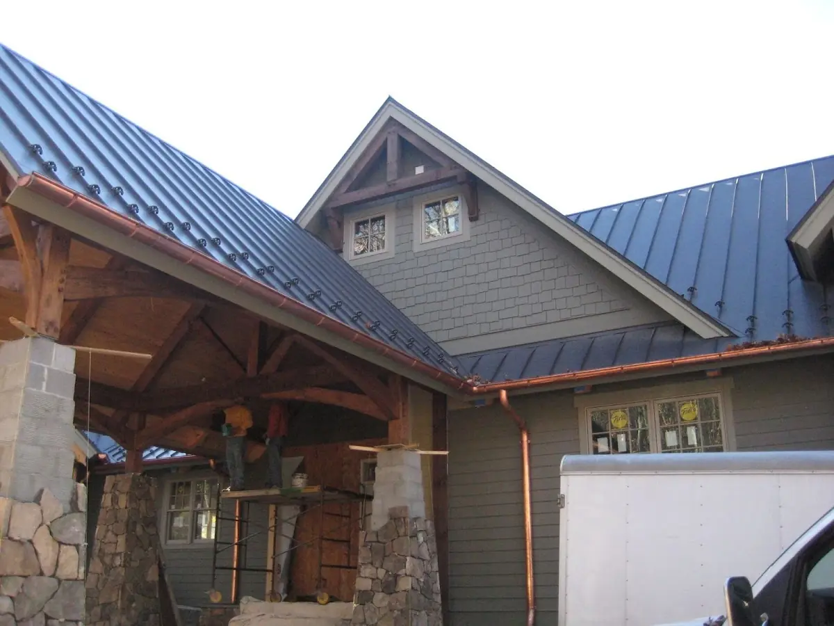 Craftsman Roofing team delivering quality roofing work in Mandarin Station-Losco